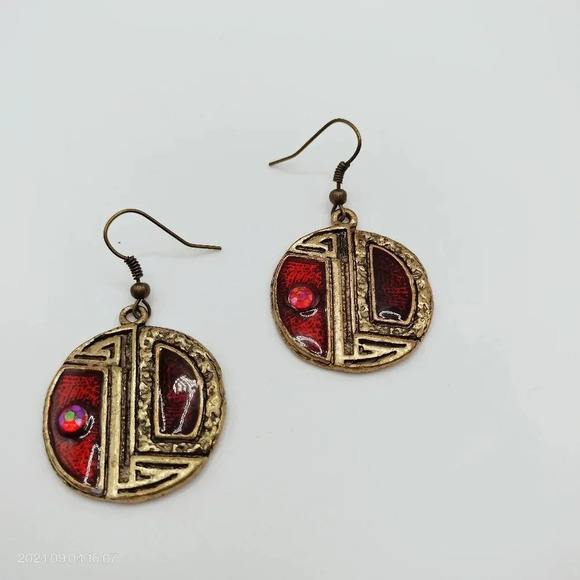 Women's Dangle Drop Earrings Antique Gold Tone Garnet Red Enamel Rhinestone Boho - Picture 7 of 11